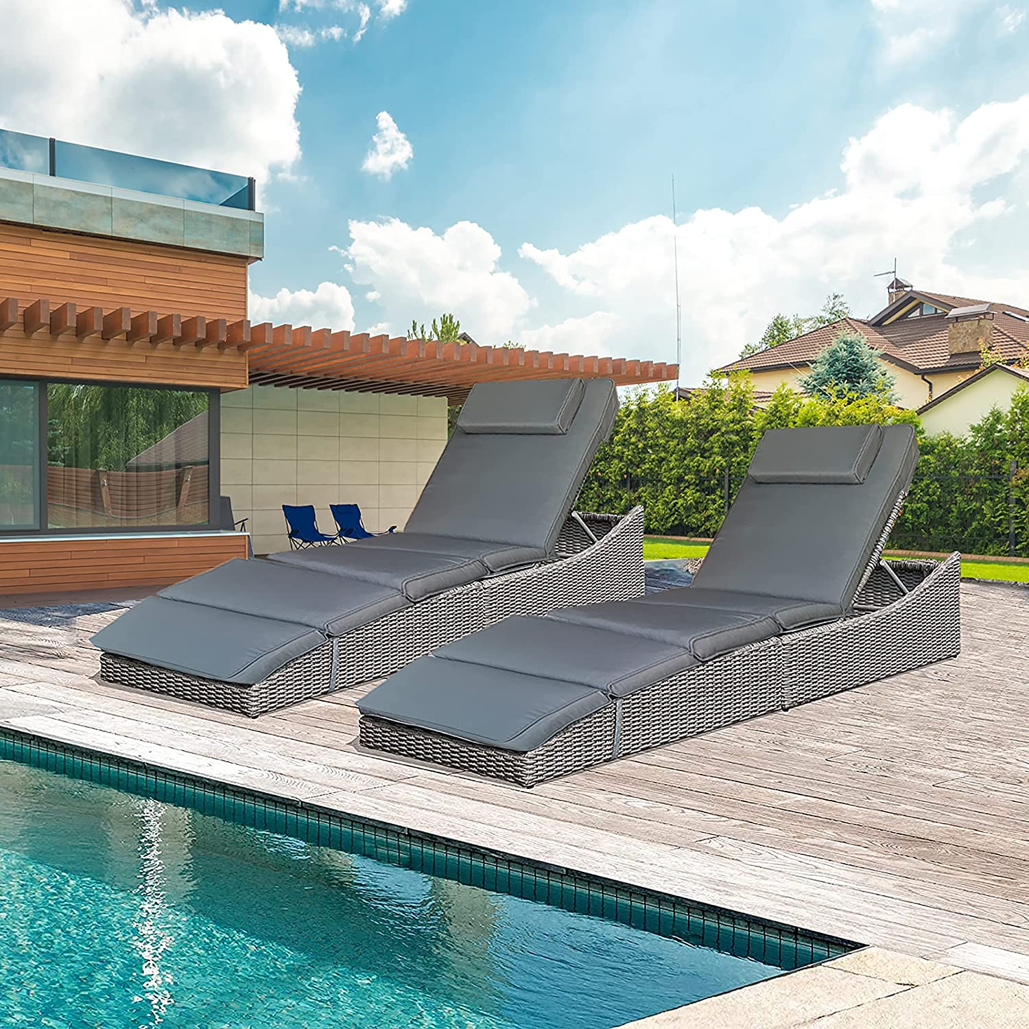 Outdoor Adjustable Foldable Lounge Chair - Image 4